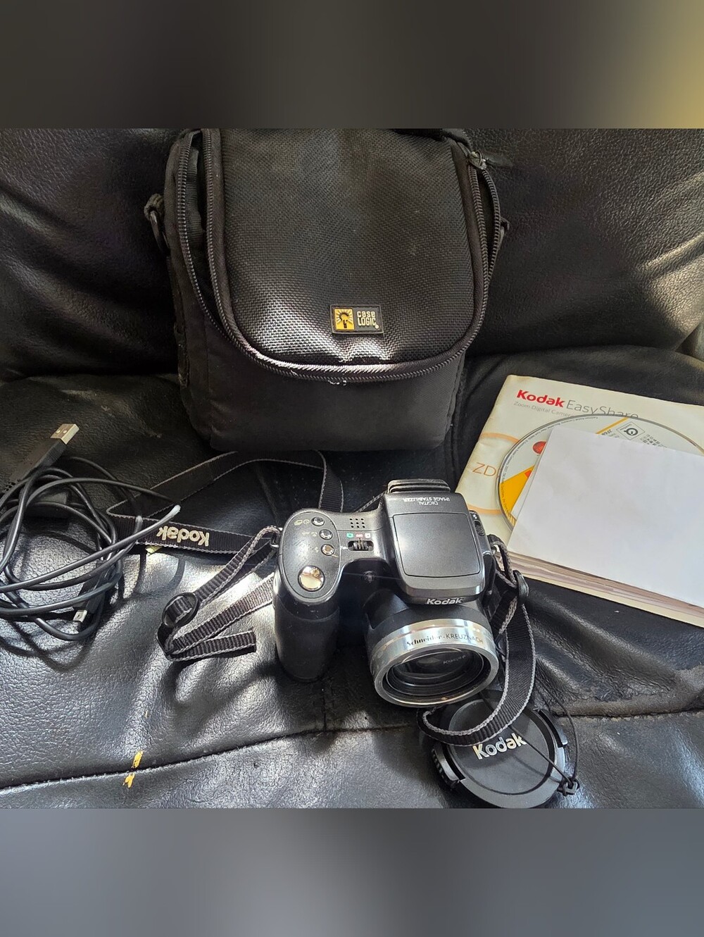 Kodak EasyShare ZD710 7.1MP 10x Zoom Digital Camera W Case Black Tested Working